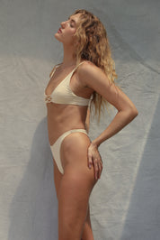 Loop Bikini Top - Surf Wax